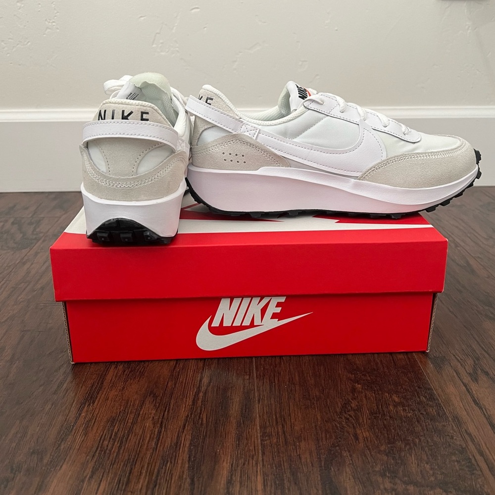 Nike Waffle Debut